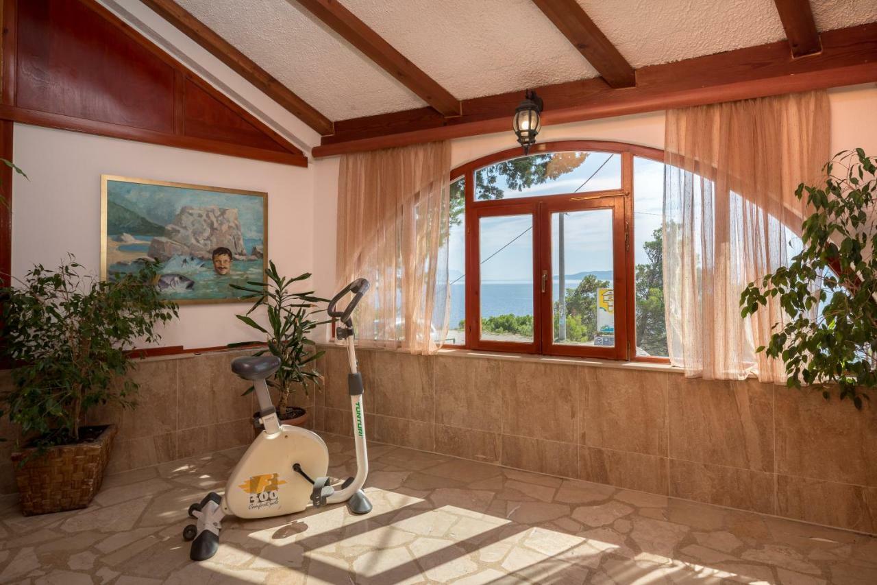 Beach Time Villa Omis Bagian luar foto