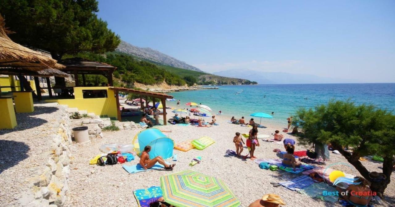 Beach Time Villa Omis Bagian luar foto