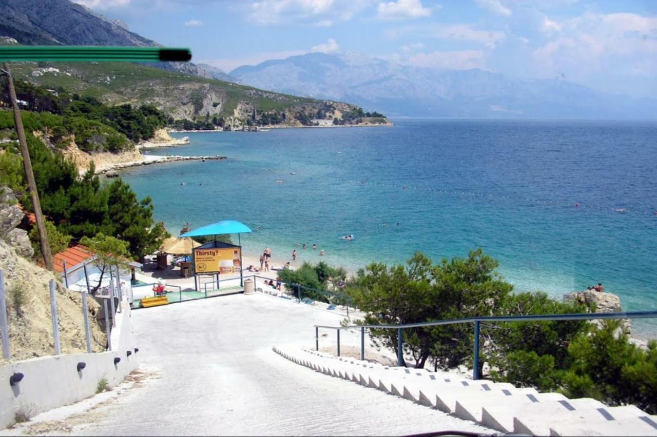 Beach Time Villa Omis Bagian luar foto